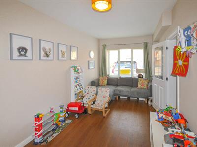 PLAYROOM/STUDY
